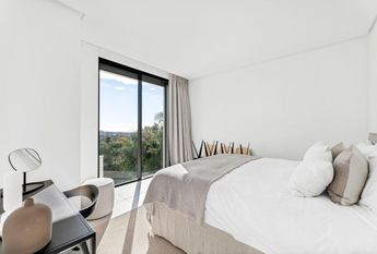 5 bedroom luxury Villa for rent in Rio Real, Spain