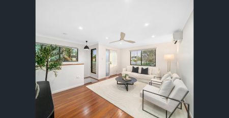 STUNNING 5 BEDROOM HOME IN THE HEART OF SCARBOROUGH! - Photo 3