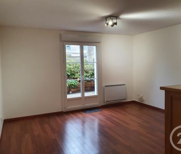 Location Appartement 1 pièce 28m² FONTAINEBLEAU 77300 - Photo 1