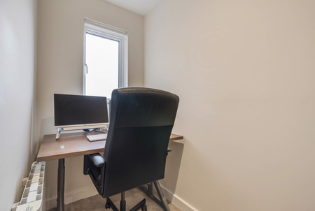 The Feathers Apartments, Feathers Yard, RG21 - Photo 2