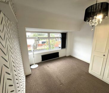 Semi-detached house to rent on - Photo 4