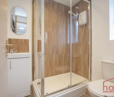 6 bedroom semi-detached house to rent - Photo 6