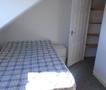 5 bedroom terraced house to rent - Photo 2