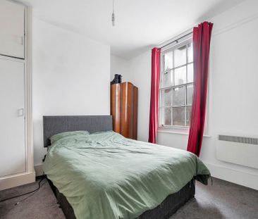 3 bedroom apartment to rent - Photo 3