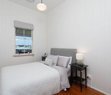 Quintessential Queenslander for the Whole Family - Photo 5