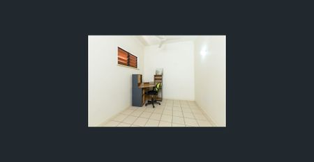 Stunning Furnished Townhouse - Photo 3