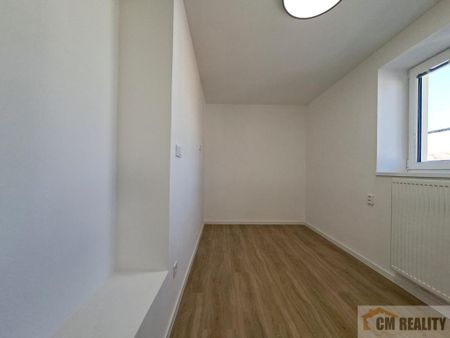 Pronájem bytu 2+kk 25 m2 - Fotografie 5