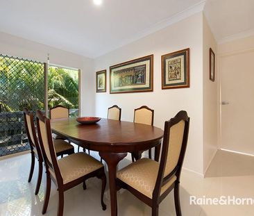Huge 7-Bedroom Dual Living Home in the Heart of Toowong - Photo 3