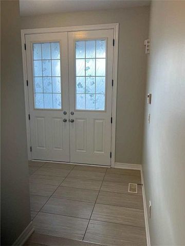 For Lease - 12 Foliage Drive, Brampton, Ontario - Photo 4