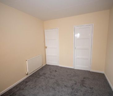 3 bedroom end of terrace house to rent - Photo 6