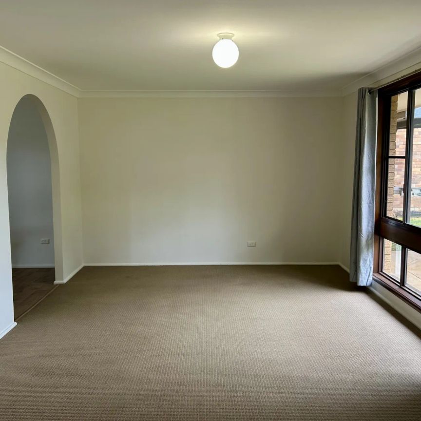 235 Markham Street, Armidale. - Photo 1