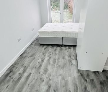 House share to rent - Photo 1