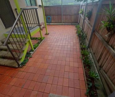 2 Br Unit CBD Kuranda Village. Walk to Everything - Photo 1