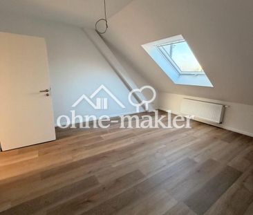 Neubau-Dachgeschoss im schönen Altbau: 4-Zimmer mit Balkon - Photo 3