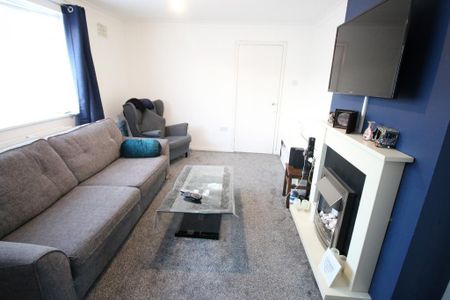 4 bedroom terraced house to rent - Photo 2