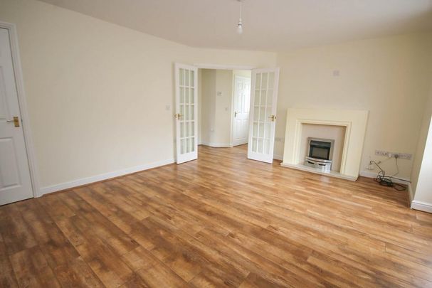 3 bedroom semi-detached house to rent - Photo 1