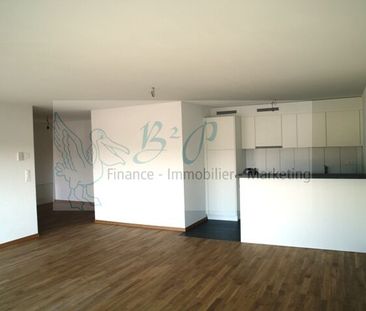 Large modern 3.5-room apartment with balcony - Photo 1