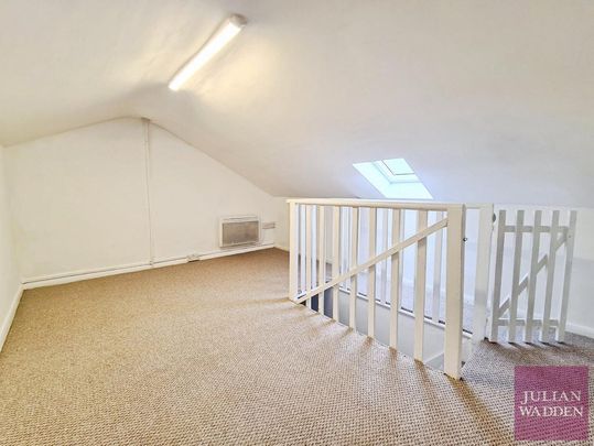 2 bedroom terraced house to rent - Photo 1