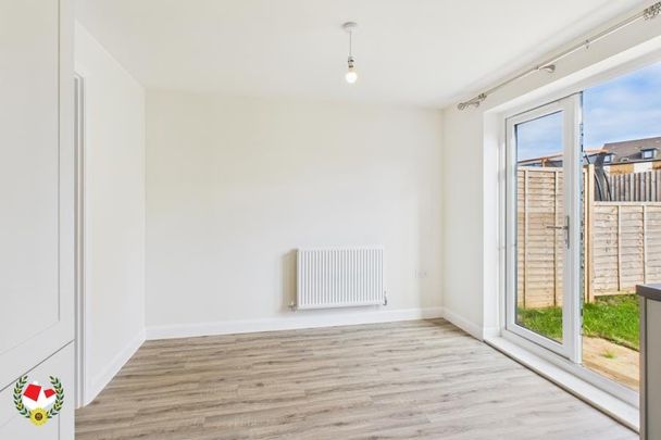 Dowsell Way, Yate, Bristol - Photo 1