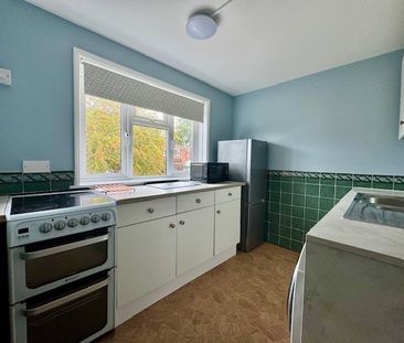 2 bedroom apartment to rent Cornwall Road, Midanbury, Southampton - Photo 5