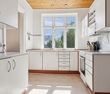 STOR OG DELEVENLIG 4-VÆRELSES LEJLIGHED I NØRRESUNDBY - Foto 5