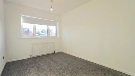 3 bedroom detached house to rent - Photo 4