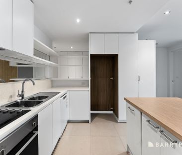 Comfortable, low-maintenance lifestyle in a convenient city-edge lo... - Photo 3