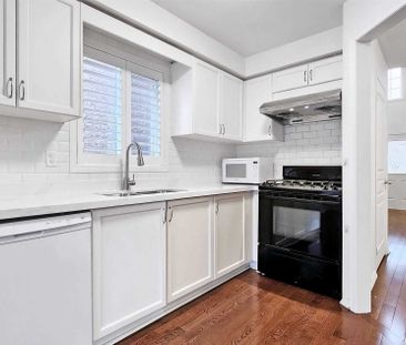 For Lease - 7 Cottinghill Way, Aurora, Ontario - Photo 5