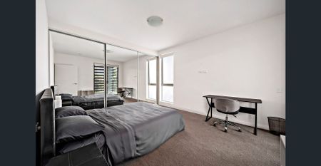 Stylishly Furnished One Bedroom Apartment - Photo 2