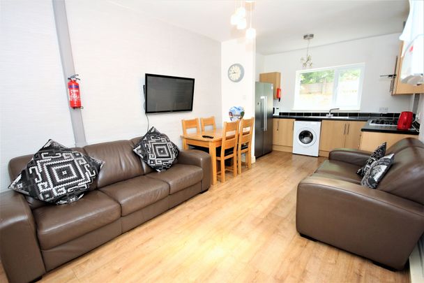 Brackenbury Road, Preston - Photo 1