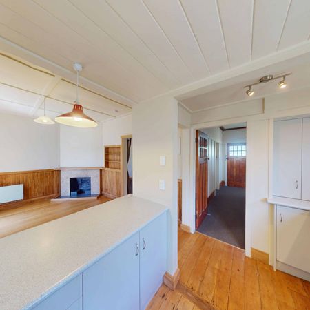 City Centre - 3 Bedrooms - Photo 3