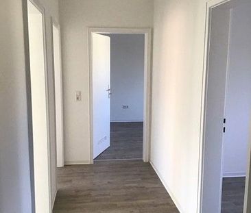 Familientraum neu renoviert. 4-Zimmer-Wohnung sucht nette Familie - Photo 4