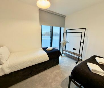 3 bedroom apartment to rent - Photo 5