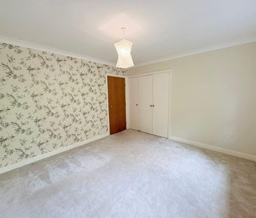 4 bedroom detached house to rent - Photo 4