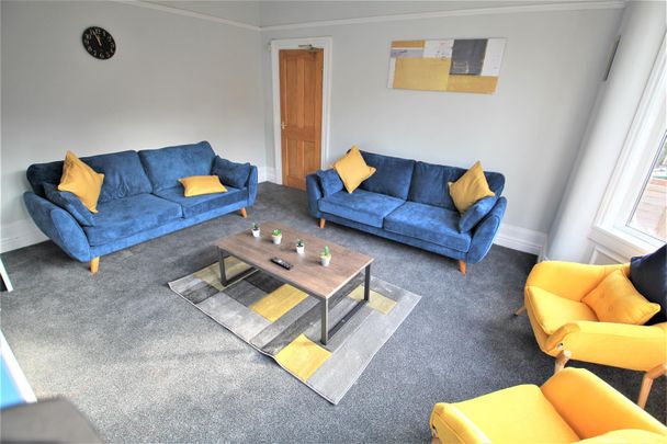 8 bedroom apartment to rent - Photo 1
