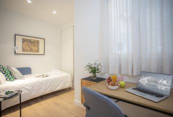 Elegante apartamento de 3 habitaciones en el corazón de Ruzafa