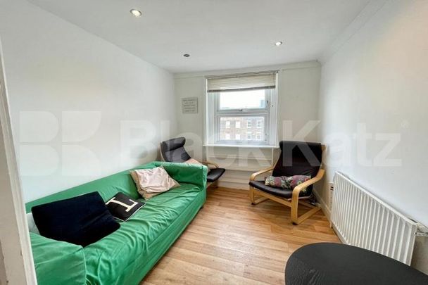 recently redecorated three double bedroomed apartment is set on the second floo - Photo 1