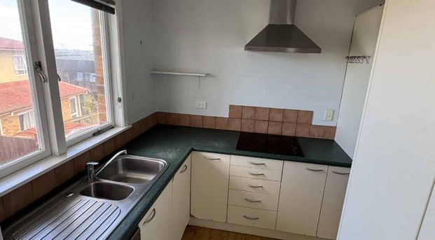 Walk to Lectures in No Time - Photo 1