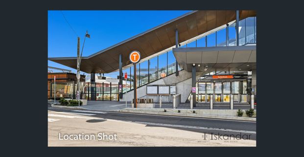 Sunlit Studio Haven Moments from Sydenham Station! - Photo 1