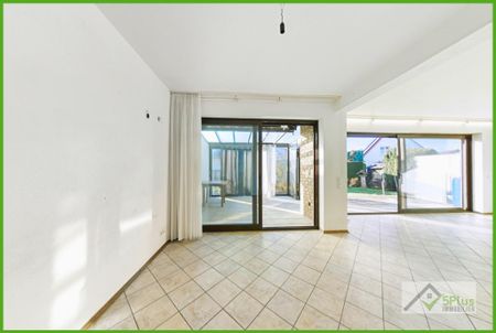 + 5PLUS + VIEL RAUM ZUM LEBEN - 4-ZIMMER MIT GARAGE UND WINTERGARTEN IN INDEN/ALTDORF + - Photo 2