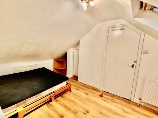 Studio Flat, Sunningfields Road, NW4 - Photo 1