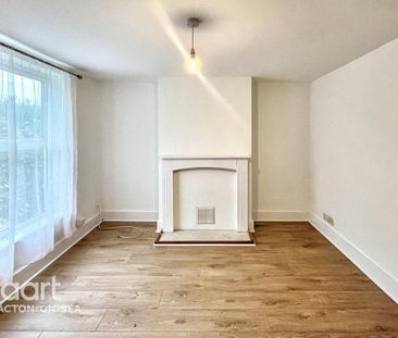 2 bedroom semi-detached house to rent - Photo 3
