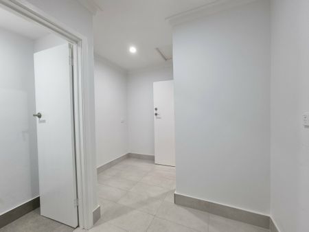 Newly Renovated Family Home - Photo 5