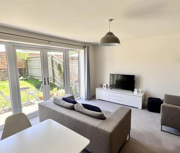 2 bedroom semi-detached house to rent - Photo 1