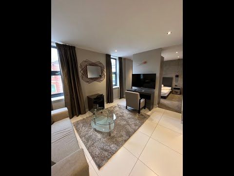 1 Bed Flat, Park Square East, LS1 - Photo 1