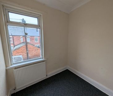 3 bedroom terraced house to rent - Photo 6