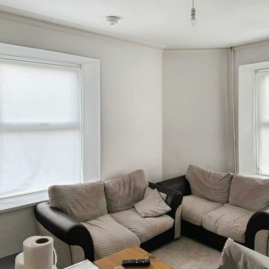 2 bedroom House To Let - Photo 1