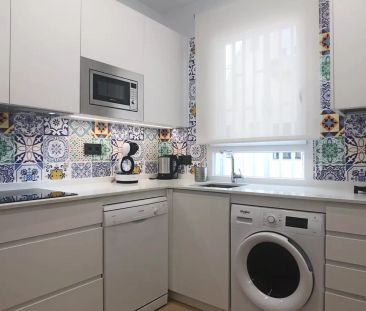 Inviting 2-bedroom apartment for rent near Modern Art Museum in Retiro - Photo 2