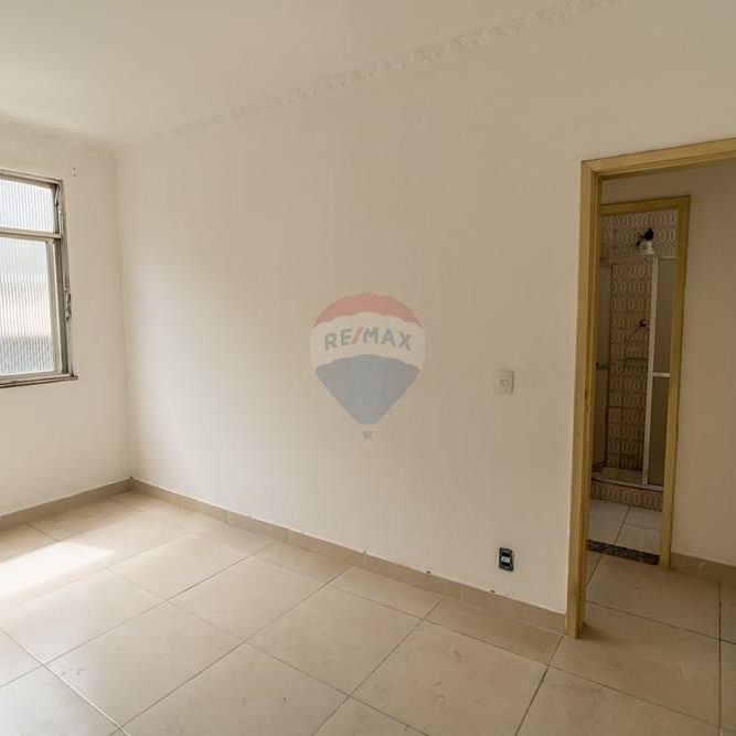 Apartamento para alugar, com 2 quartos, dependências de empregada, 84 m², por R$ 1.300,00, Taquara, Rio de Janeiro, RJ. - Foto 1