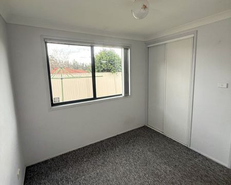 3 Bedroom Home with Study! - Photo 3